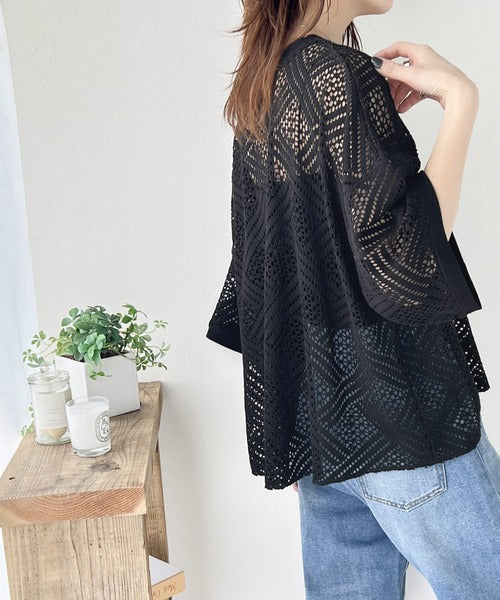 レースを大人カジュアルに着こなす。ラッセルレースハーフスリーブプルオーバー ce1050166