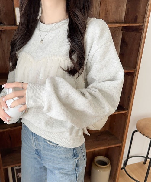 【mily bilet】おしゃれと快適さを同時に叶える。チュール切り替え箔プリント裏起毛スウェット mi1359002