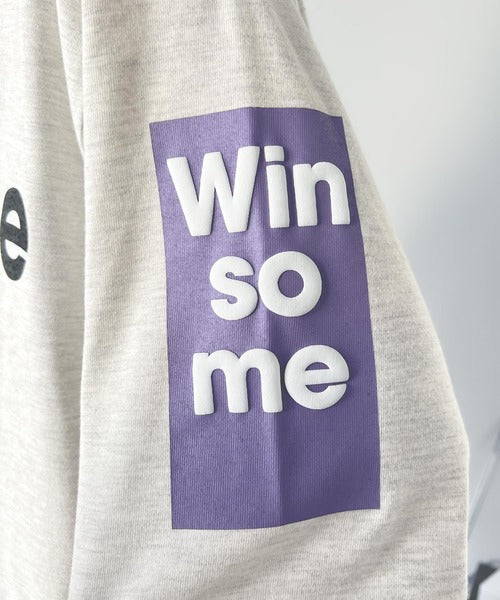 立体感のある発泡プリントがこなれ感たっぷり。立体ロゴプリント配色Tシャツ ce1010308