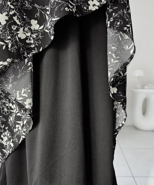 【mily bilet】着るだけで華やぐ、大人可愛い花柄ワンピース。キャンディスリーブプリーツワンピース (ロング丈) mi1139120