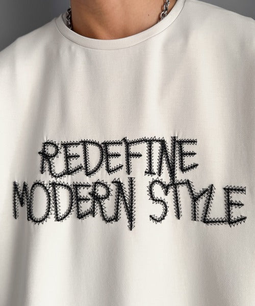 刺繍もシルエットもまるで3Dな主役級アイテム!立体刺繍ドレープダンボールTシャツ/3D Embroidered Draped Double-Knit T-Shirt co1010048