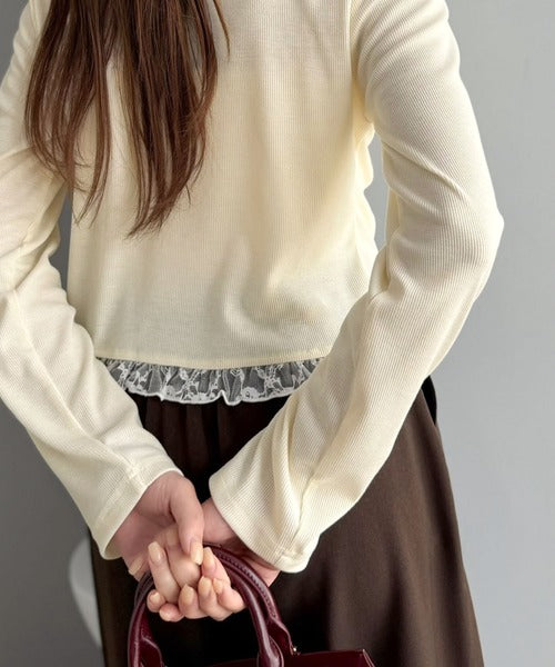 【mily bilet】レース×ギャザー×パールボタンで甘さをぎゅっと。テレコレース前立てトップス(長袖) mi1359077