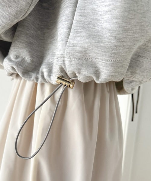 【mily bilet】大人のこなれ感が魅力。胸刺繍ダブルジップクロップドダンボールパーカー(ショート丈) mi1329011