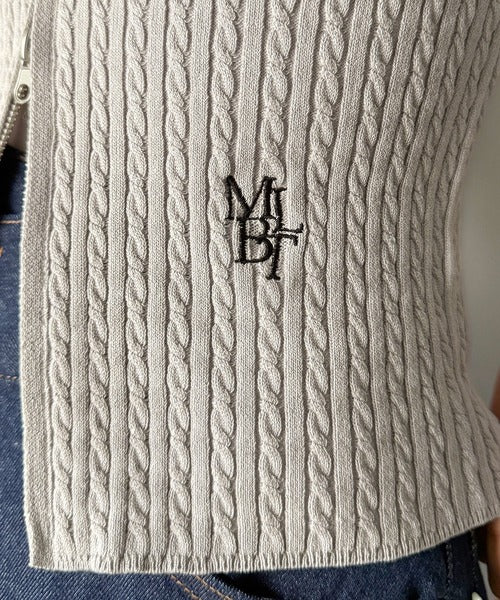 【mily bilet】抜け感レディースタイル。ロゴ刺繍オフショル2WAYダブルジップケーブル柄サマーニット(半袖) mi1029121