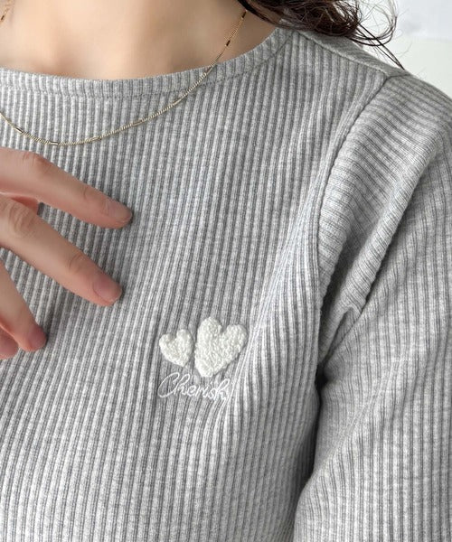 胸元にキュン。ハートサガラ刺繍テレコリブ素材ボートネックTシャツ(半袖) ce1330019