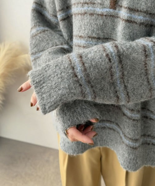 メンズライクに女子っぽさを。胸刺繍ブークレ配色ボーダーニットポロ(長袖) ce1240142