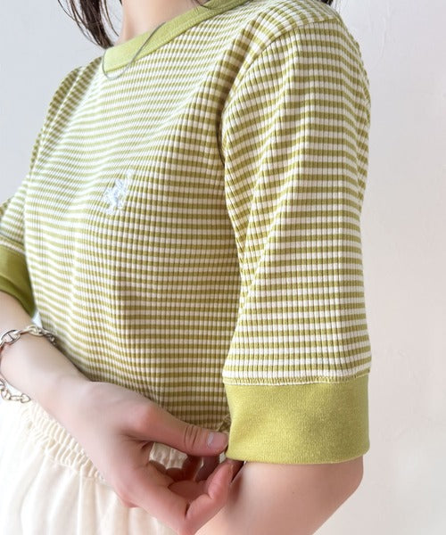 大人可愛いの新定番。袖リンガーボートネック胸刺繍ボーダーTシャツ(半袖) ce1260419