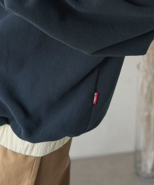 《JaVa ジャバコラボ》暖かさも、お洒落感も、欲張りに。胸刺繍ジャガード切り替えハーフボタンフリースプルオーバー jv1010674