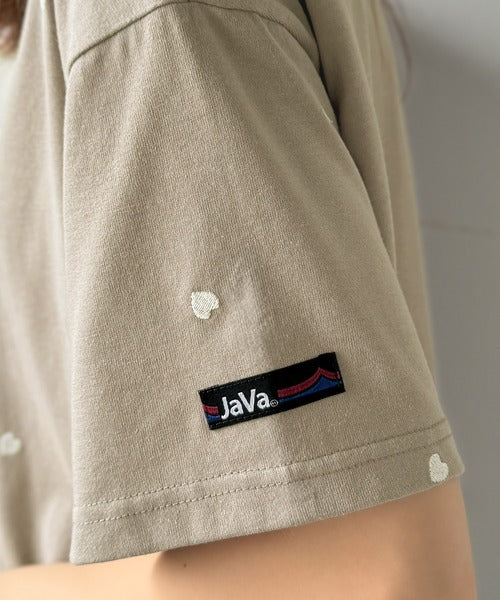《JaVaジャバコラボ》春夏のカジュアルに、大人の“可愛い”をプラス。ミニハート刺繍Tシャツ(半袖) jv1010470