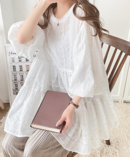 1枚で旬顔!シアー刺繍3WAYバルーンスリーブティアードブラウス ce1070094