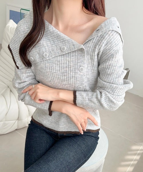 【mily bilet】ワザありカラーで華やかさをプラス◎アシンメトリーカラー見せ裾配色多ボタンニット mi1329059