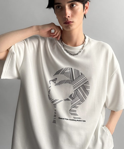「視線を独り占め。」フェイスグラフィックオーバーサイズTシャツ／Face Graphic Oversized Double-Knit T-Shirt co1010006