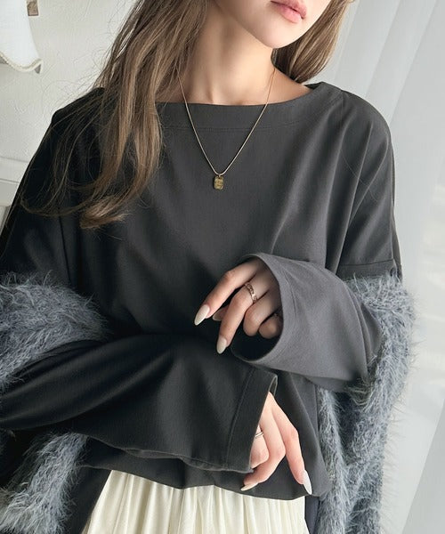 女性らしさ漂う、大人シンプル。シルケット風ボートネックロンTee ce1050246