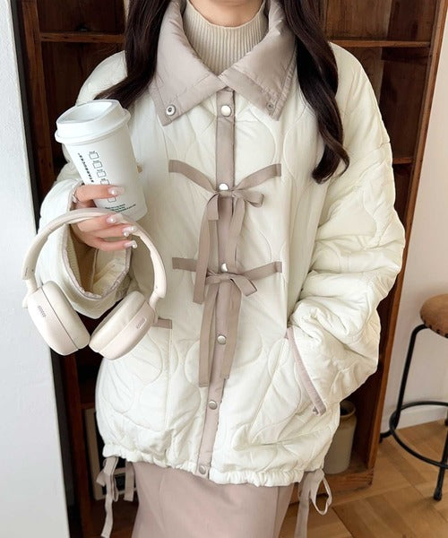 【mily bilet】フェミニンに着こなせる秋冬アウター。リボン使いパイピング配色キルティングモンスターコート mi1019060