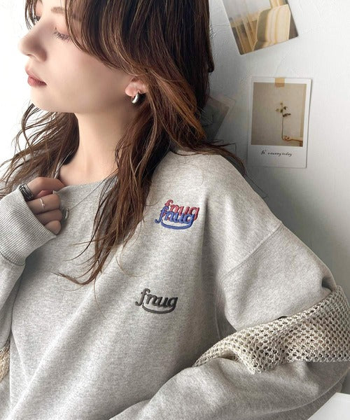 《Javaジャバコラボ》着るだけで今っぽさ叶う。ランダム刺繍クロップド丈裏起毛スウェット jv1050234