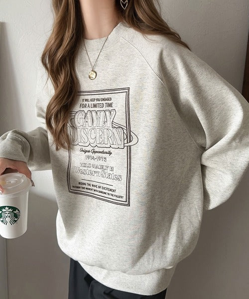 《Javaジャバコラボ》大人の遊び心を演出。前後2wayツアーロゴ刺繍裏起毛スウェット jv1050236