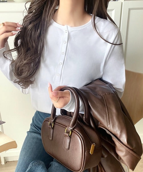 シンプルだからこそ、こだわりたい。シルケット加工ドット釦ヘンリーTシャツ（長袖） ce1020314
