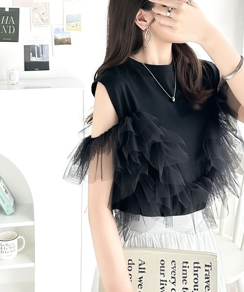 【mily bilet】360度コーデが華やぐ。フリルデザインノースリーブTシャツ mi1149049