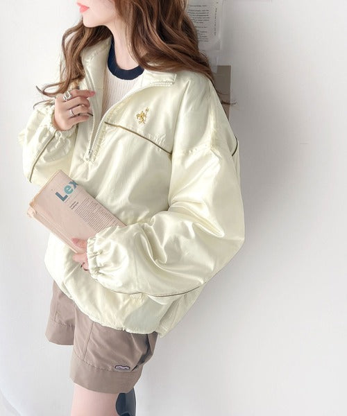旬なスポーティMIXに。軽量胸刺繍×配色パイピングハーフジッププルオーバー ce1260209