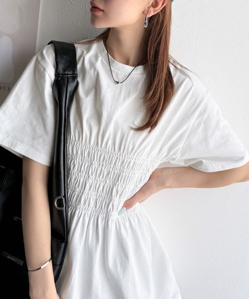 ふわっと広がるAラインで魅せる。シャーリングデザインTシャツ（半袖） ce1050298