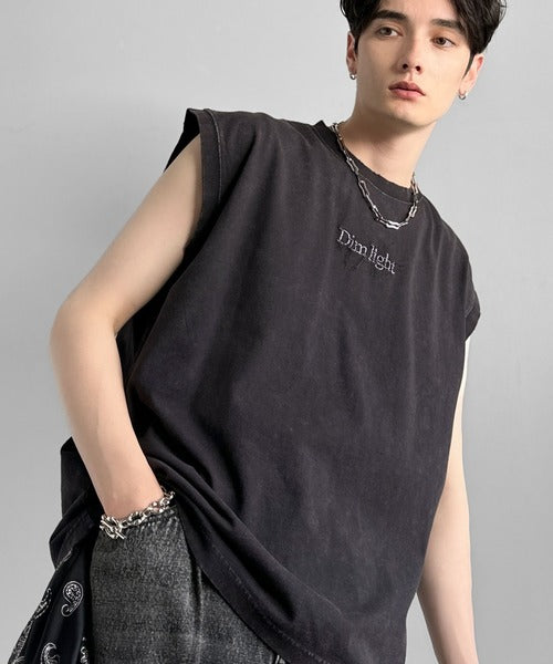 「1枚で主役。」紐刺繍スノーウォッシュ加工ノースリーブTシャツ／String Embroidery Snow-Washed Sleeveless T-Shirt co1150032