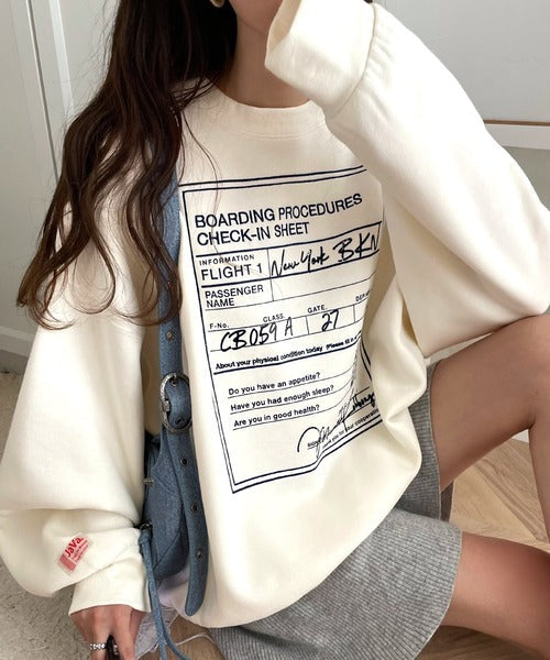 《Javaジャバコラボ》インパクト抜群！前後2wayフライトチェックインロゴ刺繍裏起毛スウェット jv1260294