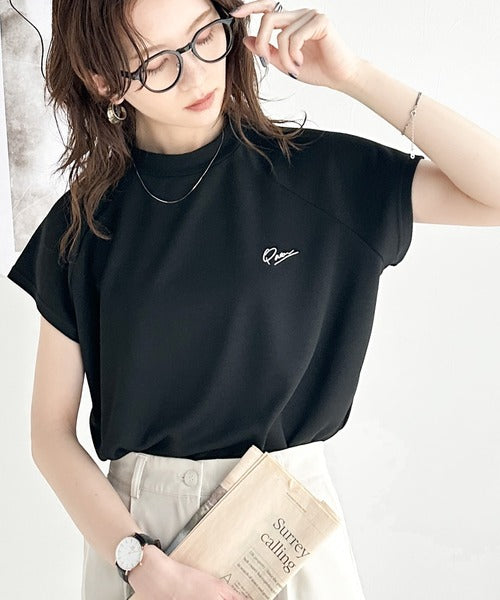 キレイめ大人のフレンチ袖。胸刺繍ラグランモックネックフレンチTシャツ ce1010311