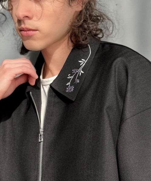 「高見え確定。」刺繍デザインジップシャツ／Embroidered Design Zip Shirt co1010043