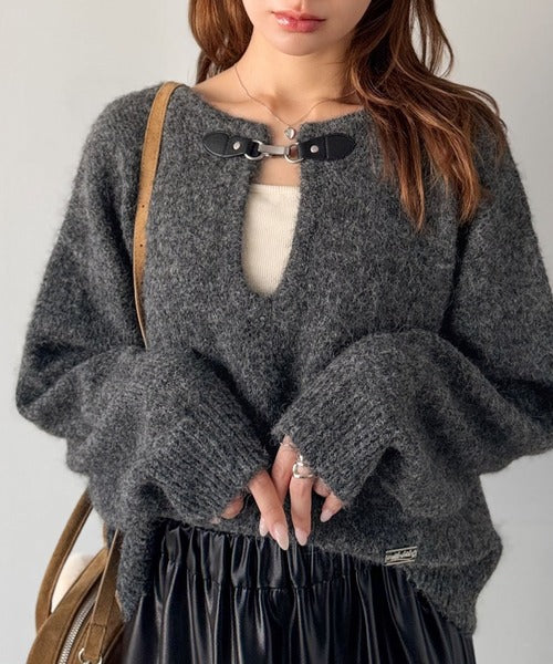 【mily bilet】癒しのモヘアタッチ。バックル使いVネックニット（長袖） mi1029138