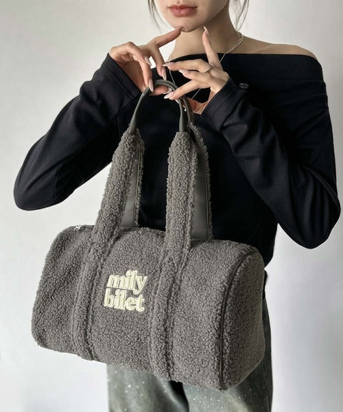 【mily bilet】ふわもこ感がたまらない主役バッグ♪ロゴ刺繍ボアボストンバッグ mi1179067