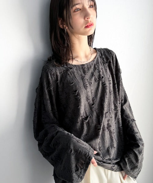 グランジを楽しむ旬スタイル。ダメージ加工ビッグシルエットジャカードカットソーTシャツ（長袖） cm1010420