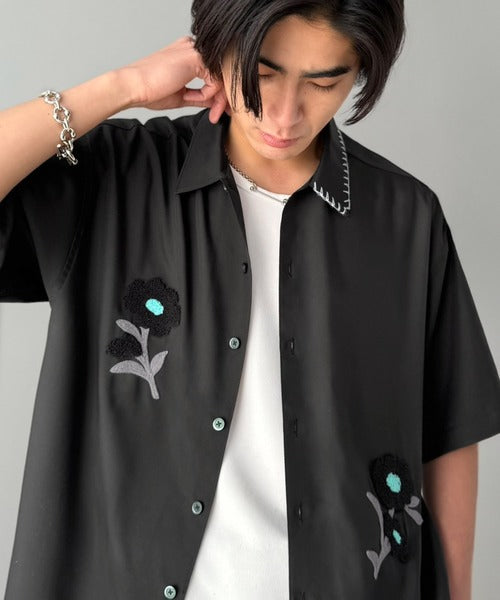 【接触冷感機能付き】サガラ刺繍フラワーステッチシャツ／Cool-Touch Fabric Sagara Embroidered Flower Stitch Shirt (半袖) co1320019