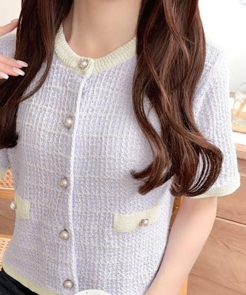 【mily bilet】さりげない華やぎで品よく可愛い♪パール釦ツイード編みロゴプレート付ニットカーディガン（半袖） mi1359057