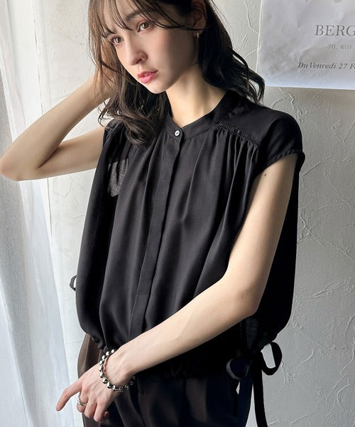 清楚感に大人の甘さをプラス。リボンヘムクロップドギャザーブラウス（ショート丈） ce1070134