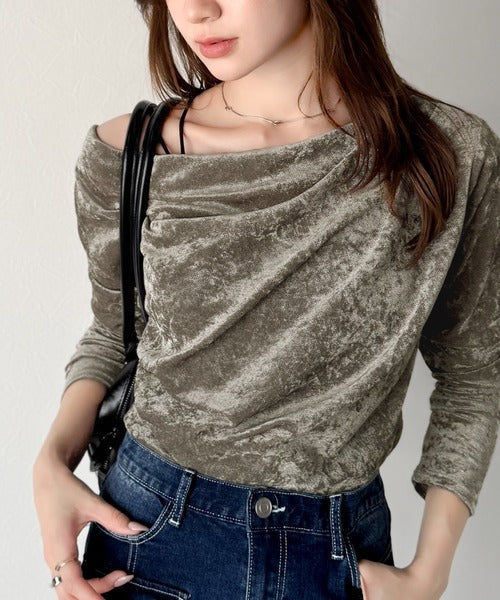 【mily bilet】一歩先のオシャレにアップデート！クラッシュベロアワンオフショルドレーププルオーバー（サムホール付き） mi1269007