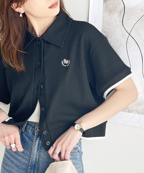 大人レディな正統派。胸刺繍ワッフル短丈ポロカーデ ce1010279