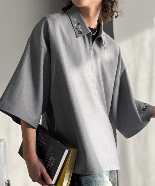 「高見え確定。」刺繍デザインジップシャツ／Embroidered Design Zip Shirt co1010043
