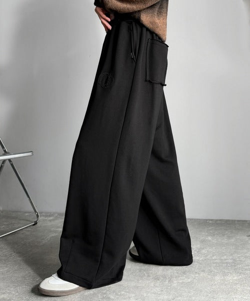 【Classical Origin】「シルエット推し。」アップリケデザインオーバーサイズスウェットパンツ／Applique Detail Oversized Sweatpants co1150046