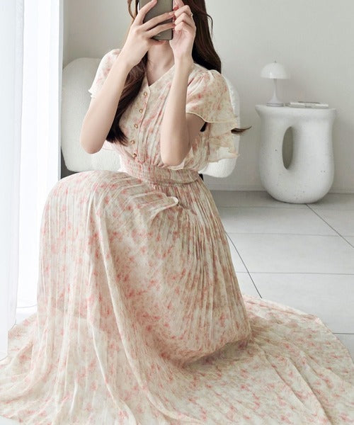 【mily bilet】水彩調の花柄が目を惹く、大人の袖フリルプリーツワンピース（半袖） mi1139116