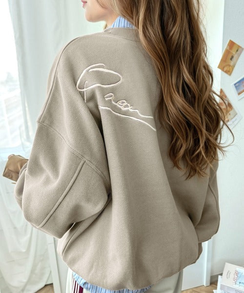 シーズンムード漂う。バック刺繍ロゴ裏起毛スウェットプルオーバー ce1260248