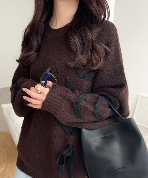 【mily bilet】リボンで魅せる大人ガーリー。リボンデザインミックスニットプルオーバー mi1029144