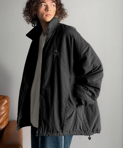 【Classical Origin】「防寒高機能。」リブハイネック中綿入りモンスターオーバージャケット／Ribbed High-Neck Padded Monster Oversized Jacket co1010036