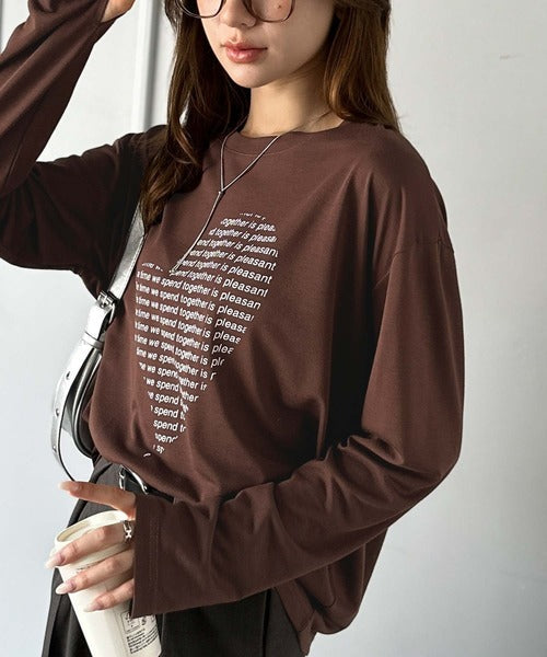 【mily bilet】 ハートが映える♪大人カジュアルMIX◎ハートグラフィック指穴ロングTシャツ mi1029154