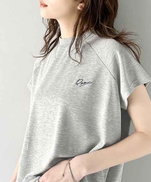 キレイめ大人のフレンチ袖。胸刺繍ラグランモックネックフレンチTシャツ ce1010311