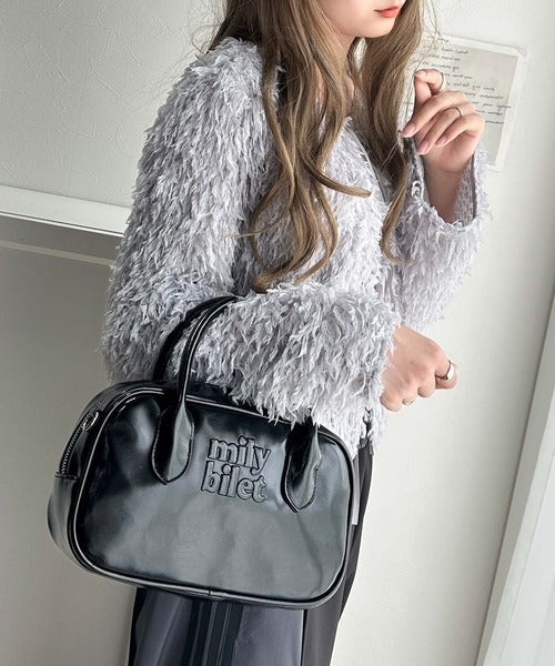 【mily bilet】ヘビロテしたい主役級バッグ。エナメルライクエコレザーエンブレムミニボストンバッグ mi1159026