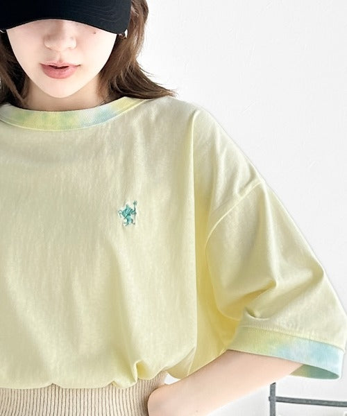 レトロでポップな大人リンガーT。胸刺繍タイダイリンガー半袖T ce1050158