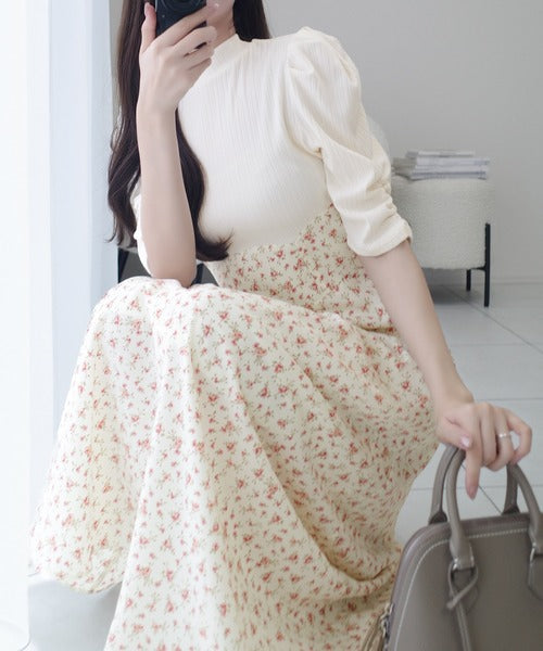【mily bilet】一枚で主役級フェミニンスタイル。後ろシアーリボン花柄ドッキング袖ギャザーワンピース（ロング丈） mi1139073
