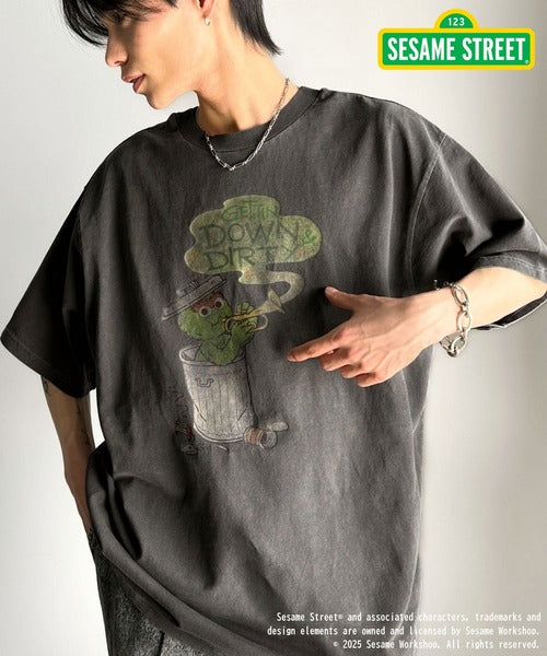 大人カジュアルにハマる。綿100％セサミキャラピグメント加工ビッグTシャツ cm1330004
