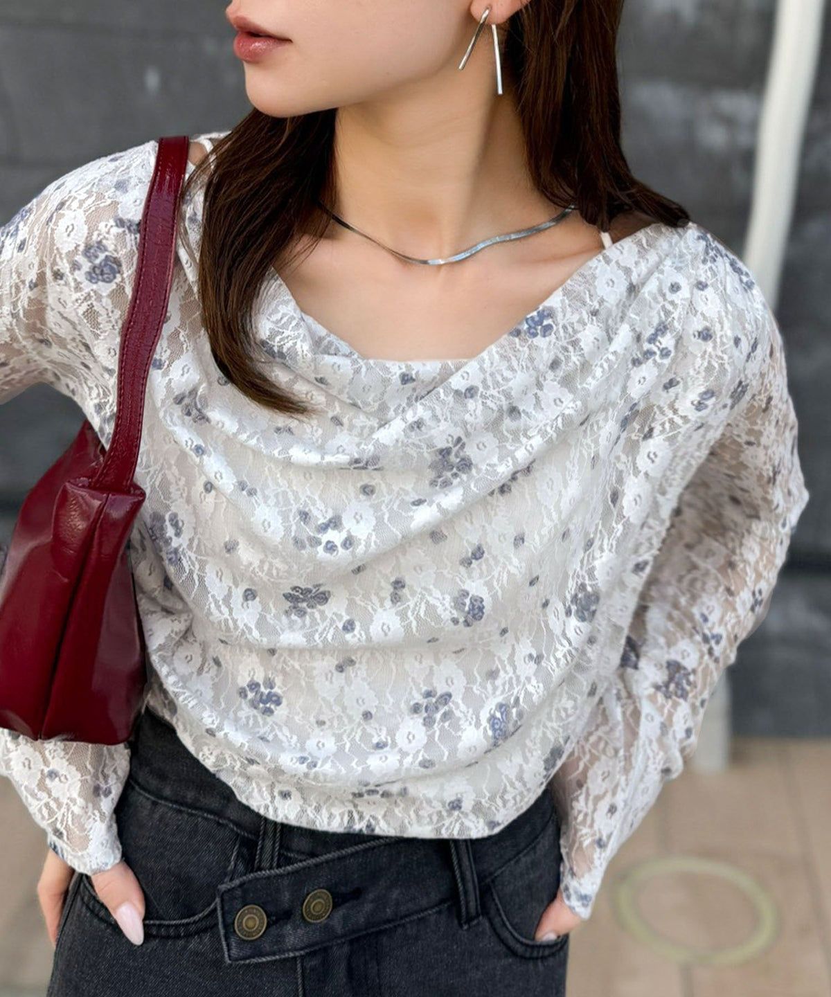 【mily bilet】甘さと上品さを叶える。着回し抜群な花柄レースフラワープリントドレープカットソー(長袖) mi1269005