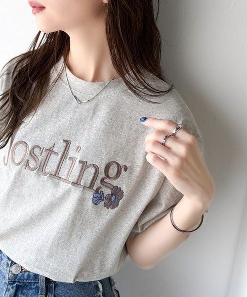 ナチュラルな中に、さりげない華。綿100％ロゴ×フラワー刺繍ビッグTシャツ（半袖） ce1260485